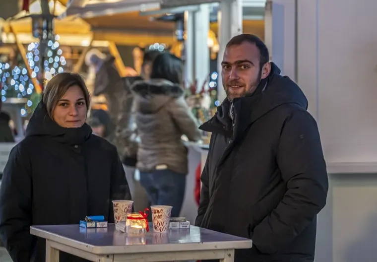 Nikad ljep&scaron;i Advent: Kovrčava djevojka s osmijehom od milijun dolara obilježila večer u Karlovcu