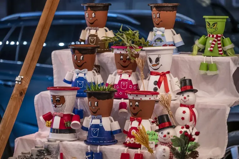 Nikad ljep&scaron;i Advent: Kovrčava djevojka s osmijehom od milijun dolara obilježila večer u Karlovcu