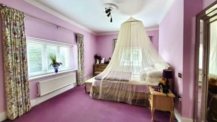 Biste li se budili uz pogled na vlak i zvuk parne lokomotive? I za sve to morate izdvojiti paprenu cifru