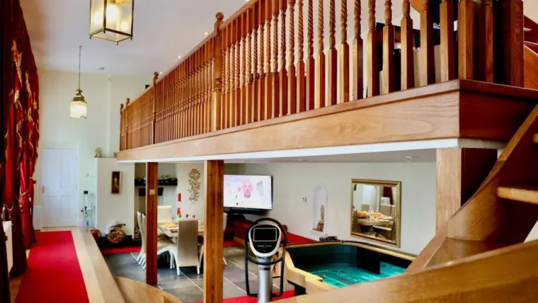 Biste li se budili uz pogled na vlak i zvuk parne lokomotive? I za sve to morate izdvojiti paprenu cifru