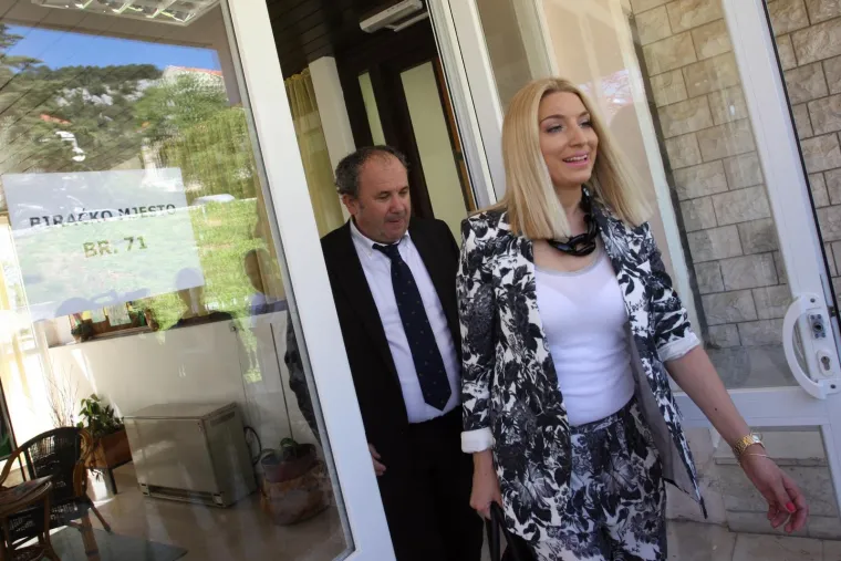 Zajedno su vi&scaron;e od 20 godina: Sjećate li se kako je Fani izgledala na početku veze s Kerumom?