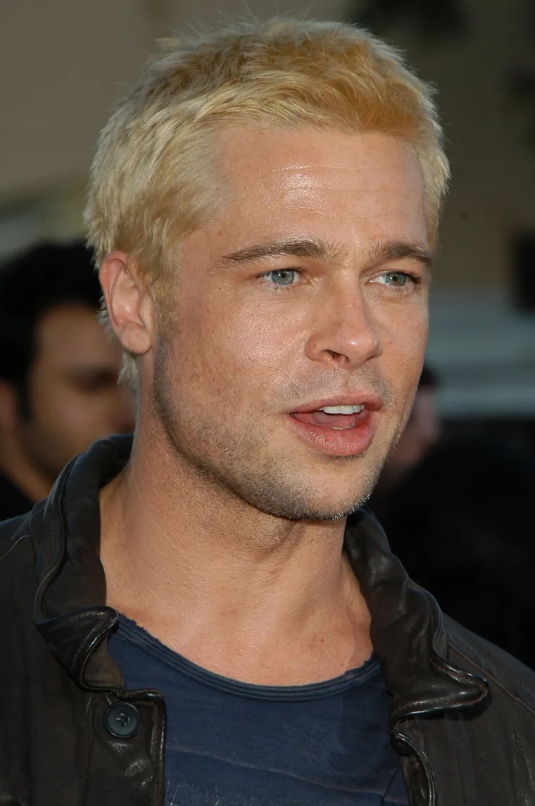 Bio je i ostao tiha patnja mnogih žena: Pogledajte zaboravljene fotografije Brada Pitta iz 90-ih