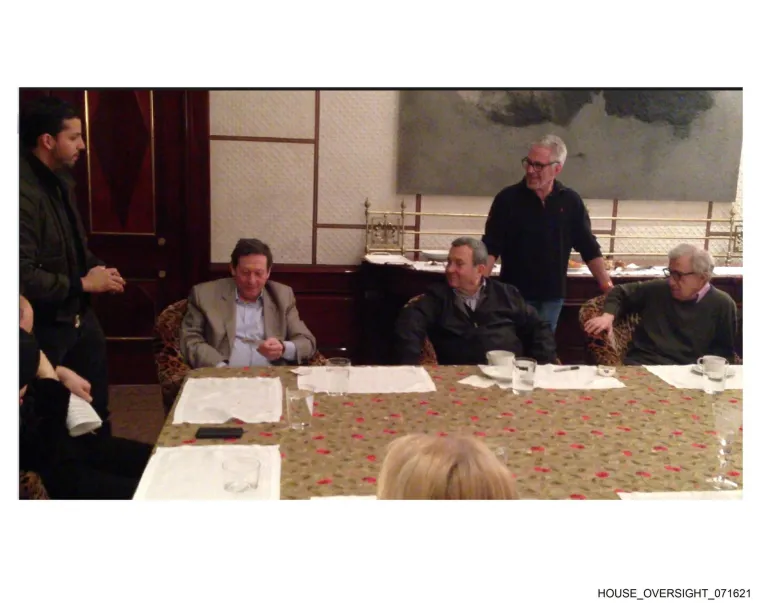 &Scaron;okantne fotografije s Epsteinovog imanja izule svijet iz cipela: 'Lolita', Bill Gates i djevojke za 1000 dolara