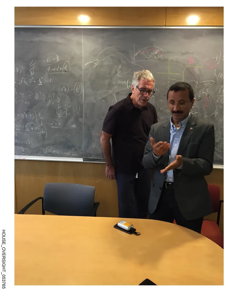 &Scaron;okantne fotografije s Epsteinovog imanja izule svijet iz cipela: 'Lolita', Bill Gates i djevojke za 1000 dolara