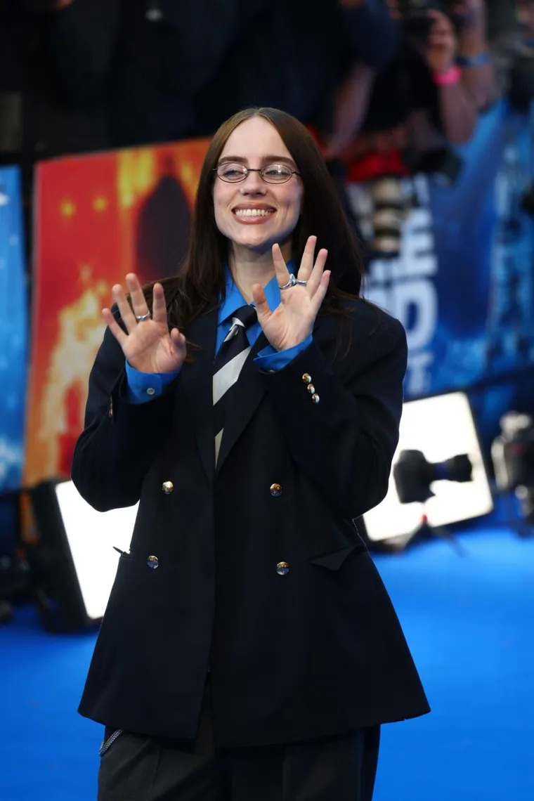 Skrivala je tijelo, borila se s depresijom, a danas osvaja svijet: Život Billie Eilish
