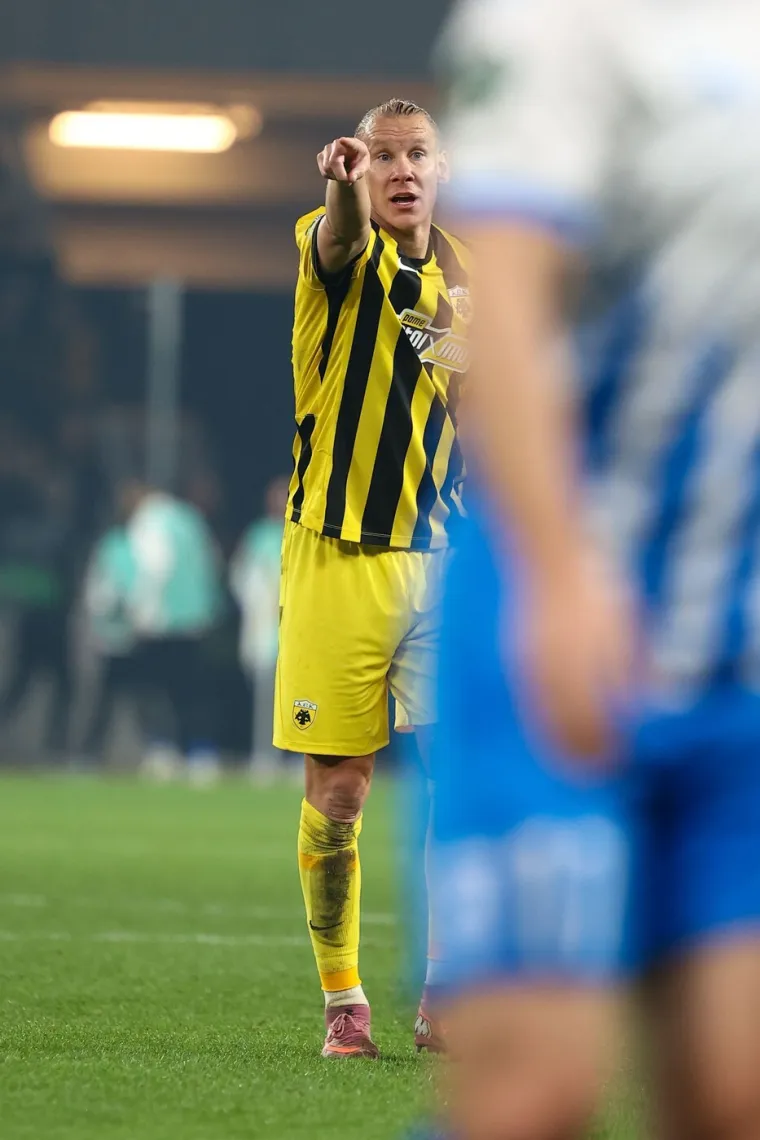 Padni mi na grudi: Vida i srpska zvijezda napravili &scaron;ou, kamere sve snimile