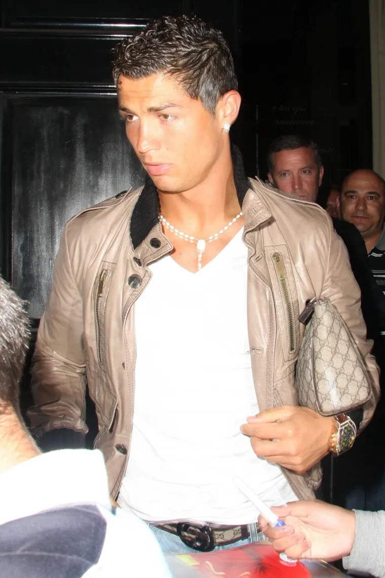 Djevojke su ga ostavljale jer je bio previ&scaron;e ženstven? Evo kako se Ronaldo mijenjao kroz godine