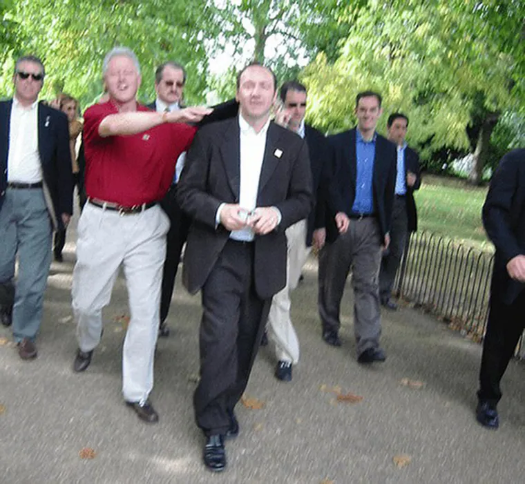 Slavne face u Epsteinovim dokumentima: Fokus je na biv&scaron;em predsjedniku u vrućoj kupki