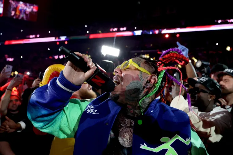 Anthony Joshua 'masakrirao' Jakea Paula: Slomio mu čeljust i umalo izbio zube