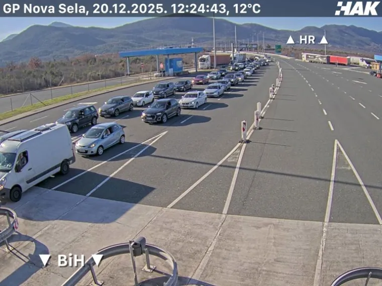 Velike gužve na autocesti i graničnim prijelazima: HAK izdao upozorenja