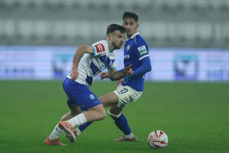 Zgodna navijačica privukla pažnju Opus Arene, svi su gledali samo u nju