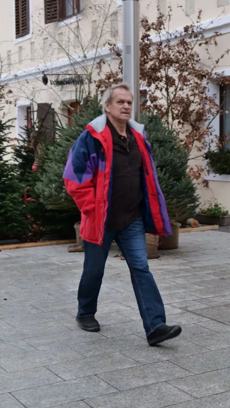 Modni spektakl usred Adventa: Ove dame pretvorile su centar Čakovca u božićnu pistu