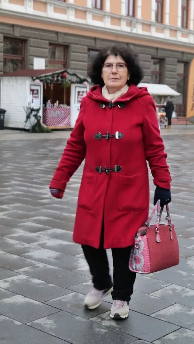 Modni spektakl usred Adventa: Ove dame pretvorile su centar Čakovca u božićnu pistu