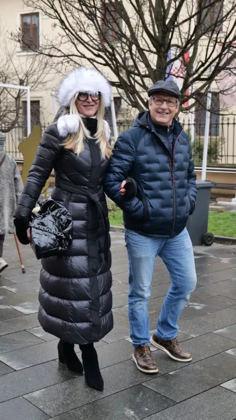 Modni spektakl usred Adventa: Ove dame pretvorile su centar Čakovca u božićnu pistu