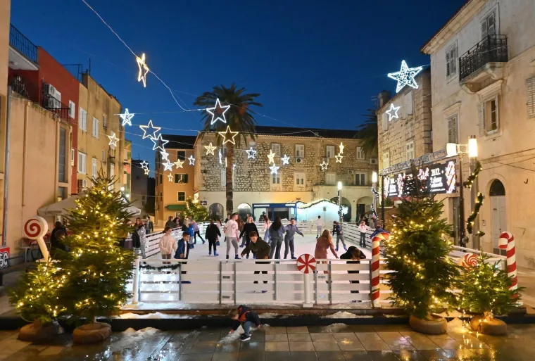 &Scaron;armantne Makaranke ukrale sve poglede: Dvije ljepotice postale hit večeri