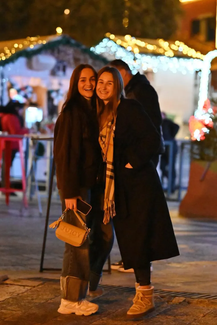 &Scaron;armantne Makaranke ukrale sve poglede: Dvije ljepotice postale hit večeri