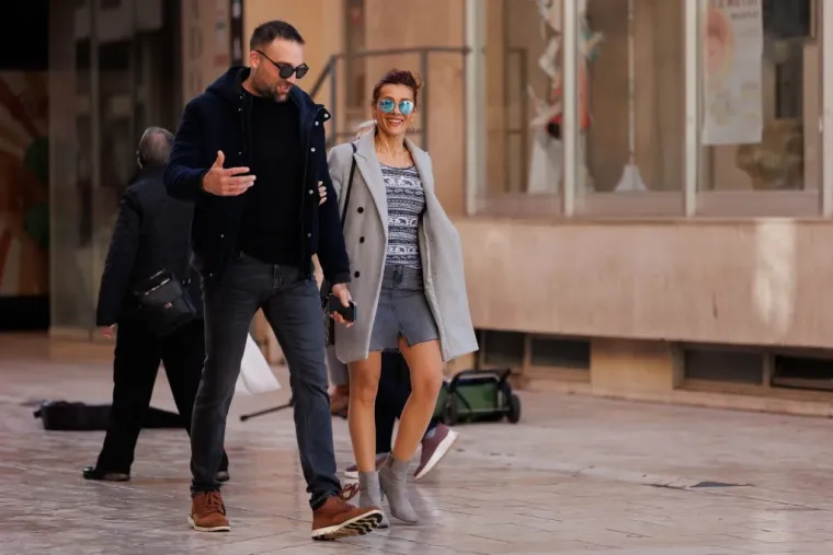 Kao da je stiglo proljeće: Zadranke u minjacima i visokim čizmama preuzele &scaron;picu