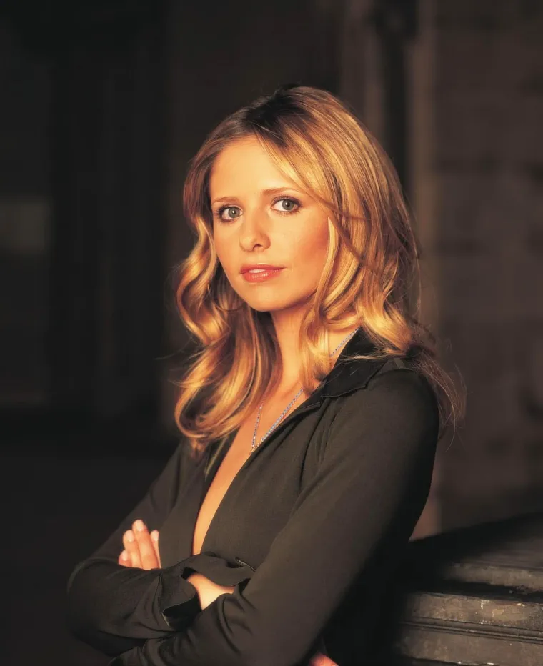 Sjećate se Buffy? Ova poznata glumica iz 90-ih i danas očarava stilom i &scaron;armom