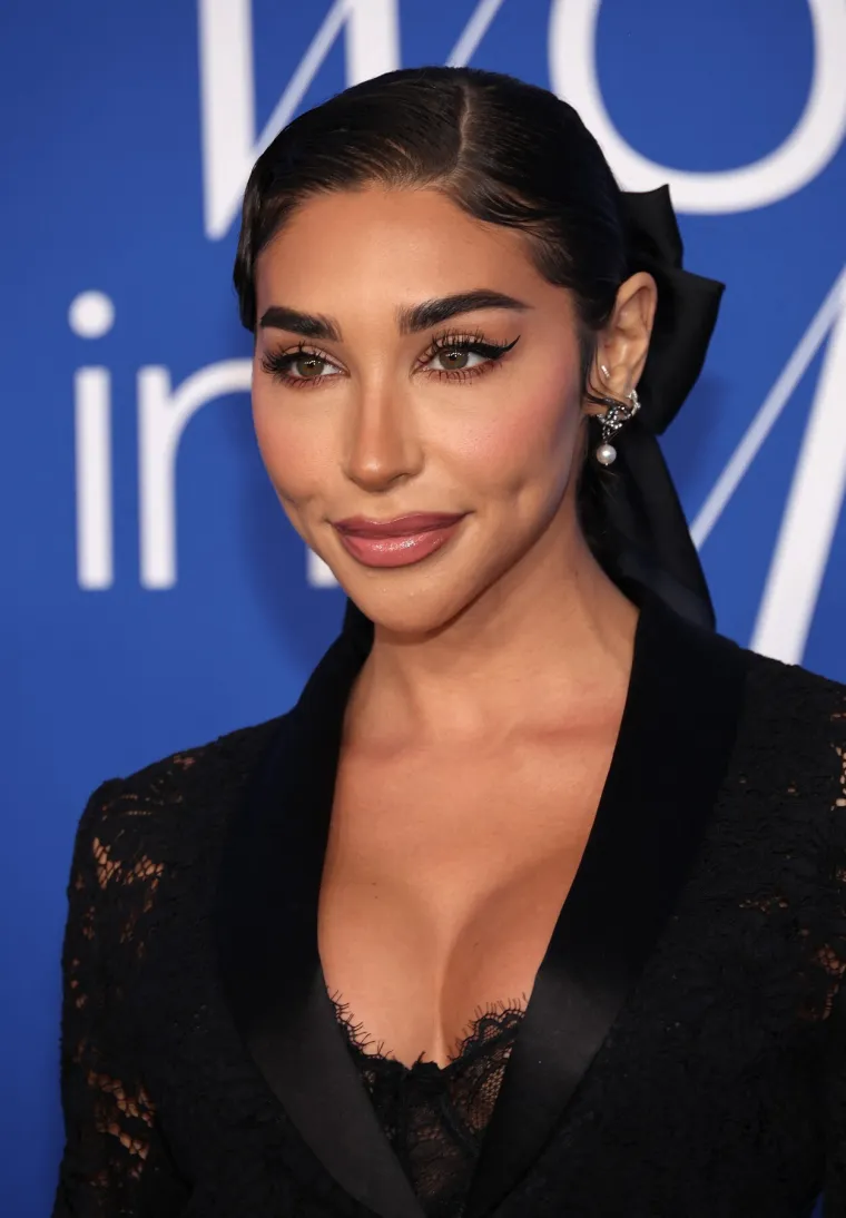 Od Biebera do holivudske elite: Ovu zgodnu influencericu povezuju s najvećim zvijezdama