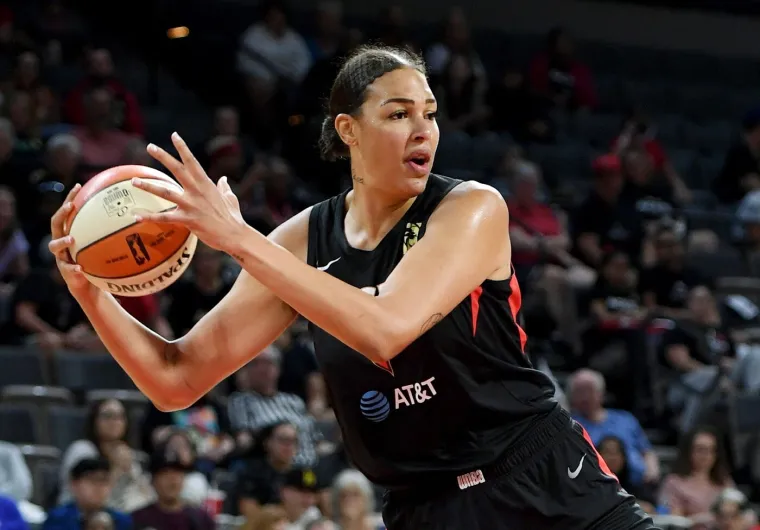 Slavna ko&scaron;arka&scaron;ica &scaron;okirala: 'Zarađujem vi&scaron;e u jednom tjednu na OnlyFansu nego u cijeloj WNBA sezoni'