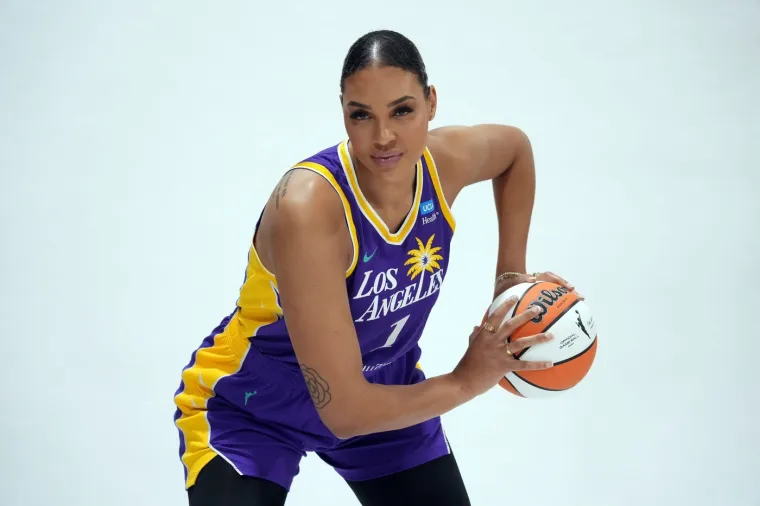 Slavna ko&scaron;arka&scaron;ica &scaron;okirala: 'Zarađujem vi&scaron;e u jednom tjednu na OnlyFansu nego u cijeloj WNBA sezoni'