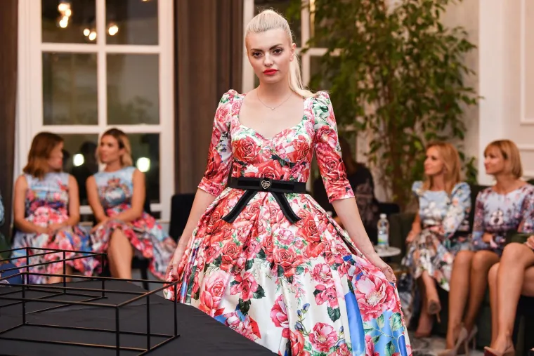 Od buntovne pankerice do poduzetne IT djevojke: Ovako je Ella Dvornik izgledala prije 20 godina