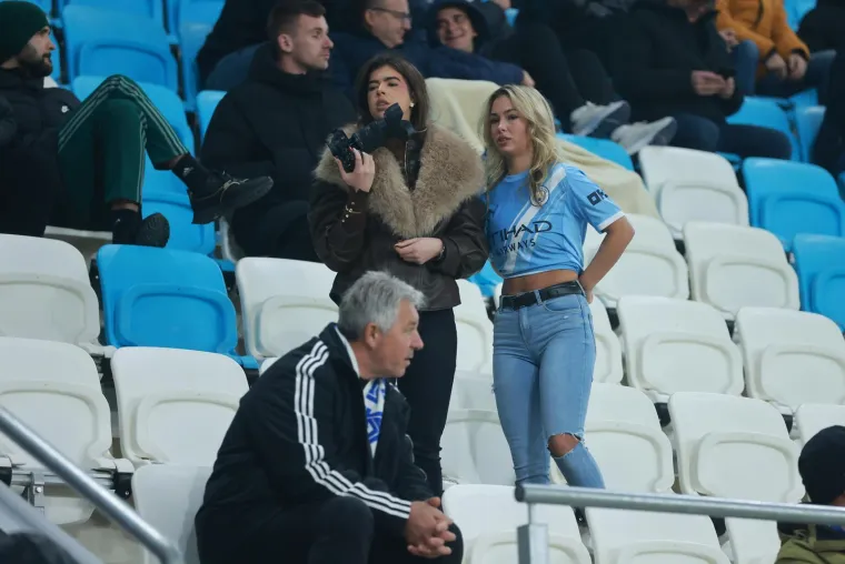 Tko je Lara s tribina o kojoj priča cijela Hrvatska? Zbog ovih fotografija jasno nam je i za&scaron;to