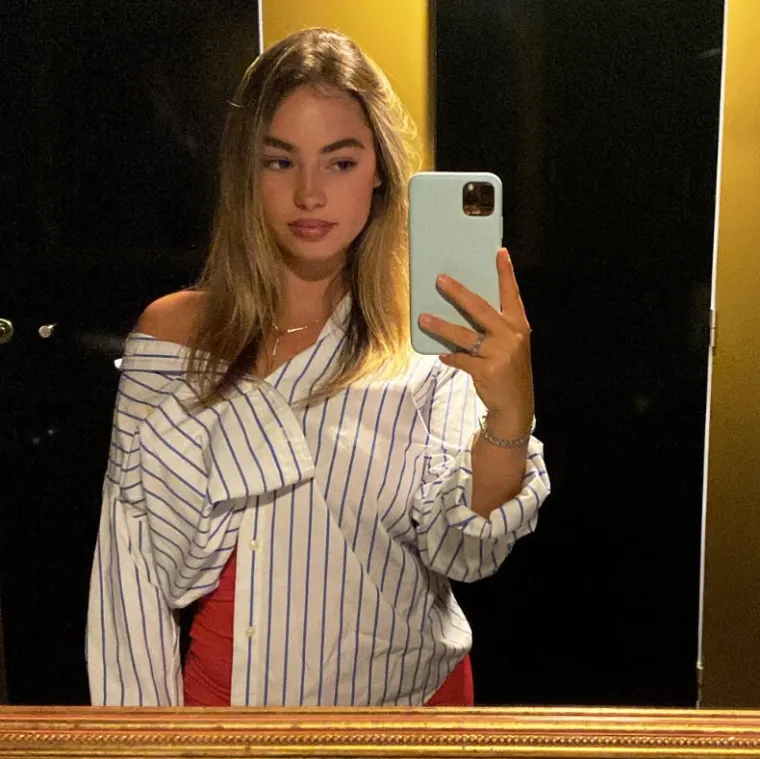 Tko je Lara s tribina o kojoj priča cijela Hrvatska? Zbog ovih fotografija jasno nam je i za&scaron;to