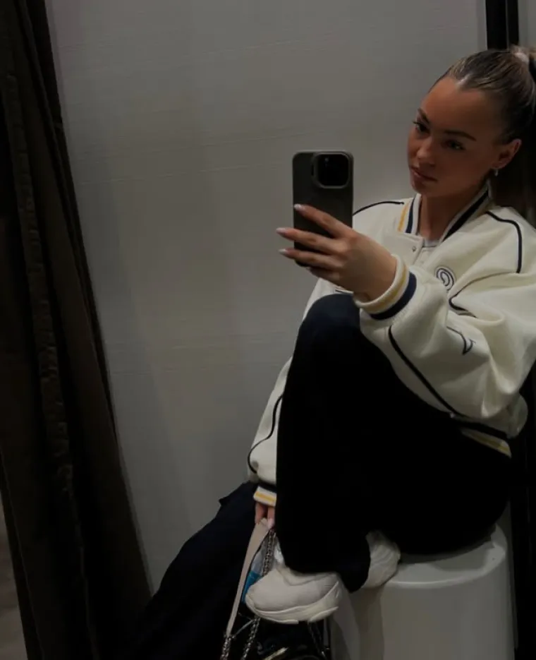 Tko je Lara s tribina o kojoj priča cijela Hrvatska? Zbog ovih fotografija jasno nam je i za&scaron;to