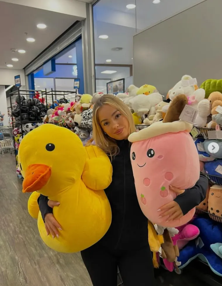 Tko je Lara s tribina o kojoj priča cijela Hrvatska? Zbog ovih fotografija jasno nam je i za&scaron;to