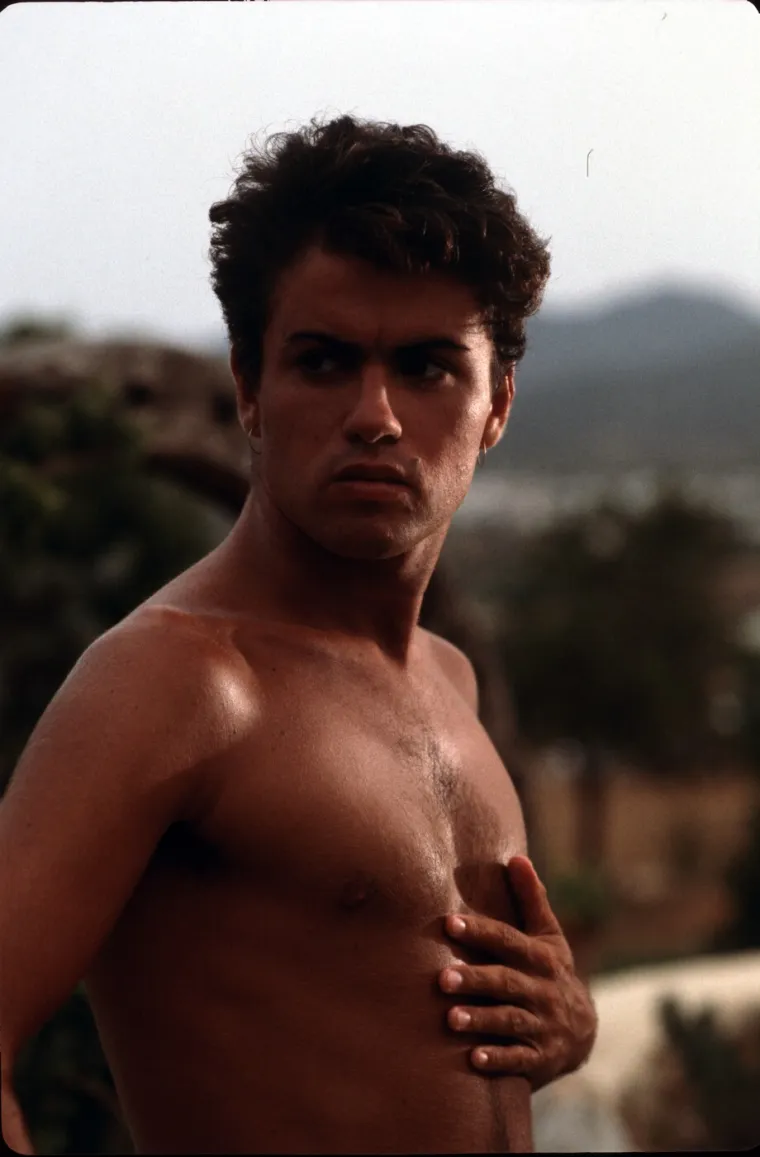 Božićni hit, život pun skandala i &scaron;okantna smrt pjevača na sam blagdan