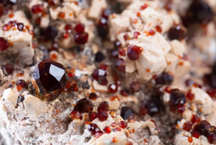 Znate li &scaron;to je va&scaron; kamen rođenja? Mnogi ih nose jer donose sreću i pružaju za&scaron;titu