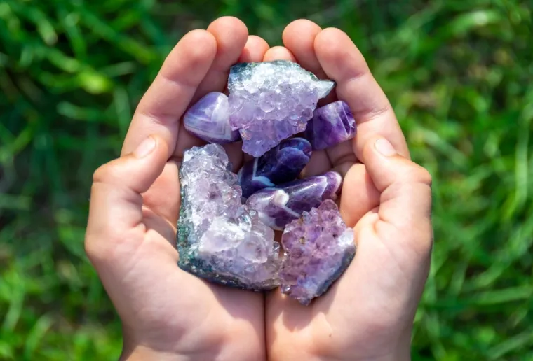 Znate li &scaron;to je va&scaron; kamen rođenja? Mnogi ih nose jer donose sreću i pružaju za&scaron;titu