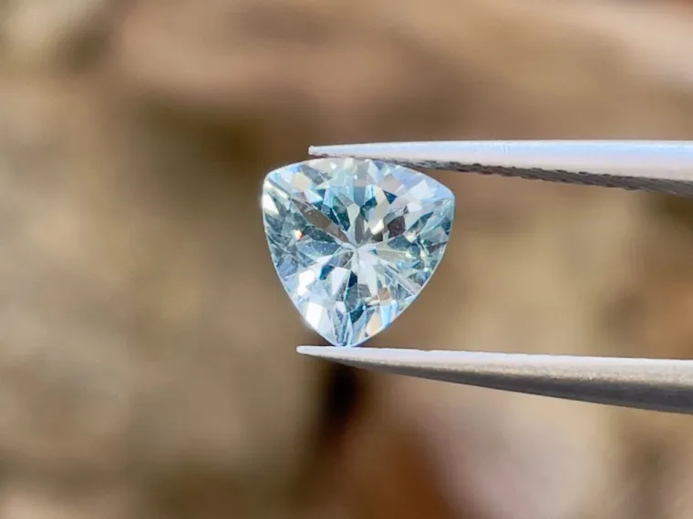 Znate li &scaron;to je va&scaron; kamen rođenja? Mnogi ih nose jer donose sreću i pružaju za&scaron;titu