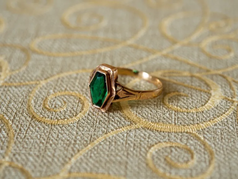 Znate li &scaron;to je va&scaron; kamen rođenja? Mnogi ih nose jer donose sreću i pružaju za&scaron;titu