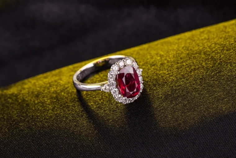 Znate li &scaron;to je va&scaron; kamen rođenja? Mnogi ih nose jer donose sreću i pružaju za&scaron;titu