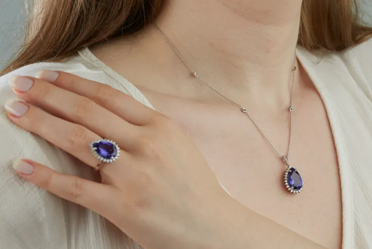 Znate li &scaron;to je va&scaron; kamen rođenja? Mnogi ih nose jer donose sreću i pružaju za&scaron;titu