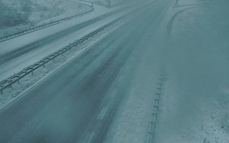 Prve pahulje zabijelile dijelove Hrvatske, ali i stvorile kaos na cestama: Stiže bijeli Božić!