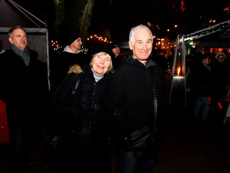 &Scaron;alovima i osmijesima prkosile minusu: Karlovčanke ukrale adventsku večer