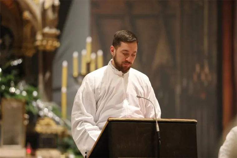 Vjernici se na Badnjak vratili u zagrebačku katedralu: Emotivni prizori prve mise nakon obnove