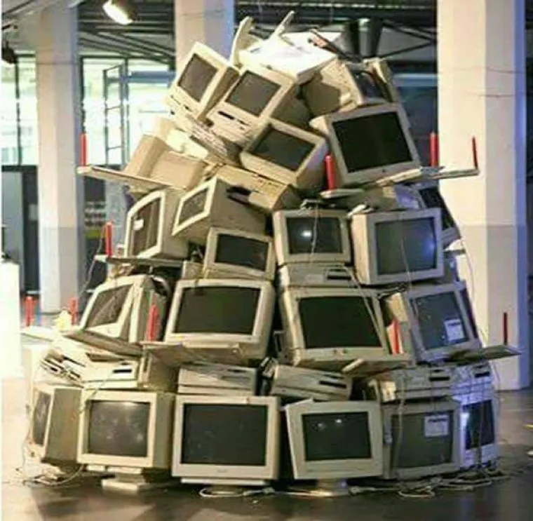 Od prljavog rublja do pivskih boca: Evo od čega sve ljudi slažu jelke, neke su ba&scaron; bizarne