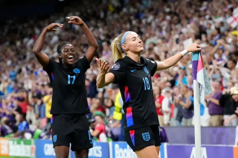 Velika ispovijest slavne nogometa&scaron;ice: 'Gubila sam kosu, nisam mogla izaći iz kuće'