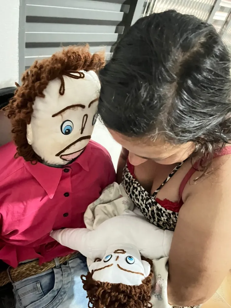 Ovo je najluđa vijest koju ste čuli ovih dana: Žena u kupaonici rodila četvrtu krpenu lutku