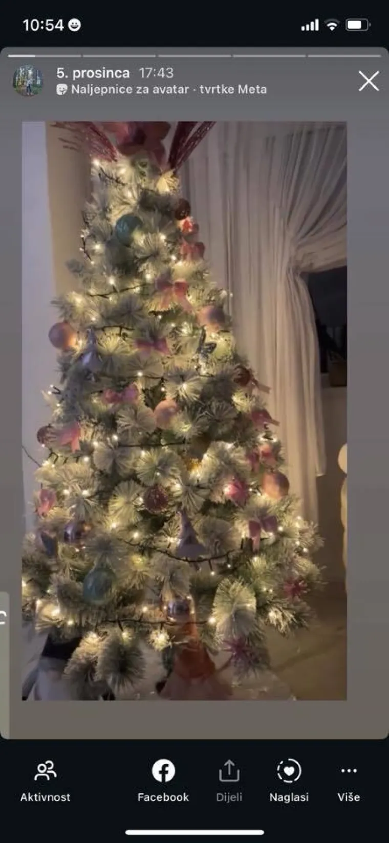 Zasuli ste nas va&scaron;im prekrasnim božićnim jelkama: Ovih 50 ispunilo je na&scaron;a srca toplinom