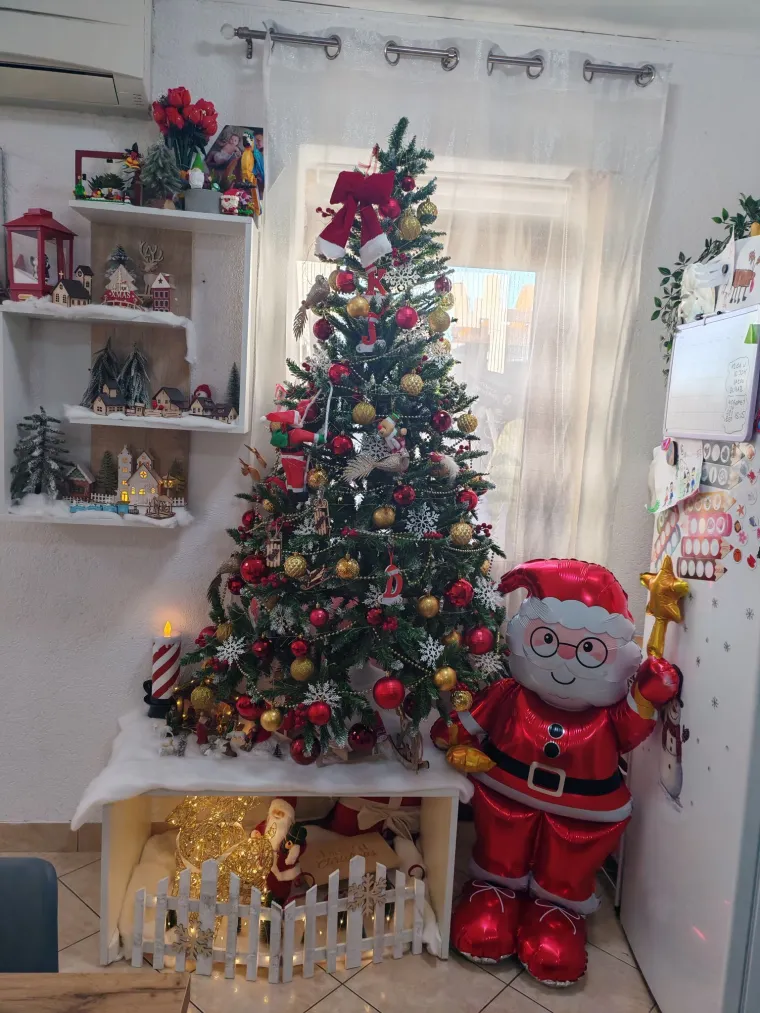 Zasuli ste nas va&scaron;im prekrasnim božićnim jelkama: Ovih 50 ispunilo je na&scaron;a srca toplinom