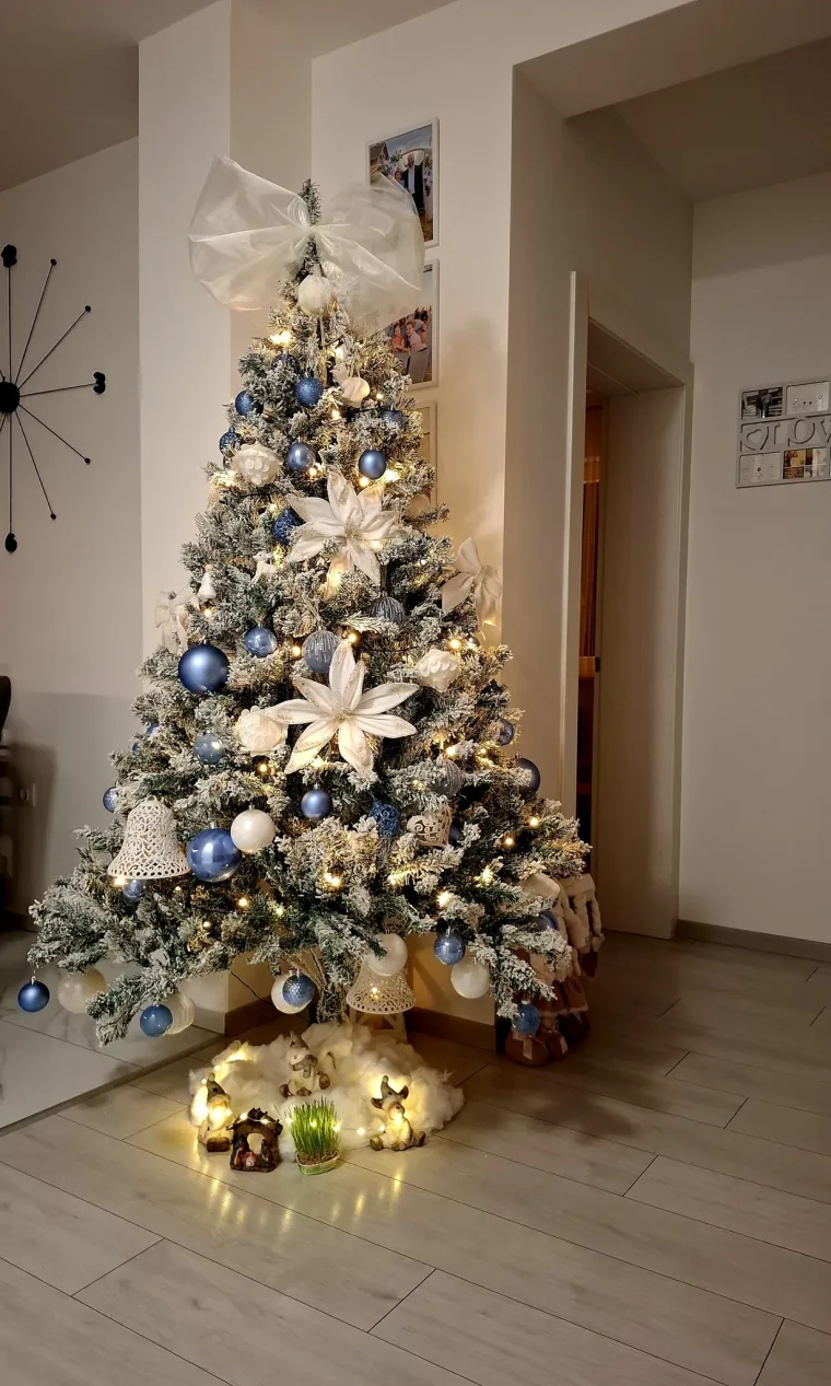 Utrka za najljep&scaron;u božićnu jelku uzela je maha: Zbog ovih 50 žiri je na pravim mukama