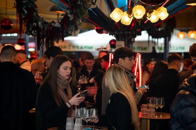 &Scaron;pica na Badnjak vrvi ljepoticama: Bunde, ki&scaron;obrani i odlična atmosfera