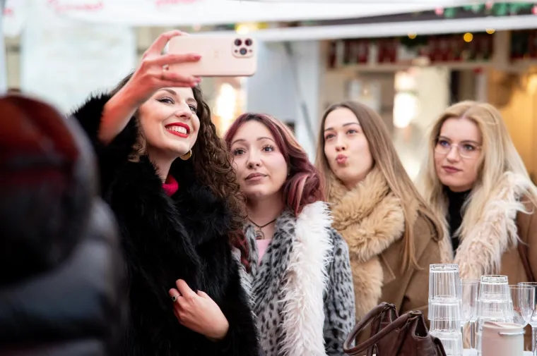 &Scaron;pica na Badnjak vrvi ljepoticama: Bunde, ki&scaron;obrani i odlična atmosfera