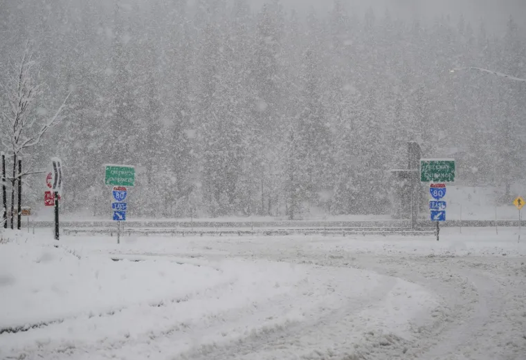 Probudili se okovani snijegom i pod vodom: Pogodio ih je fenomen 'atmosferske rijeke'