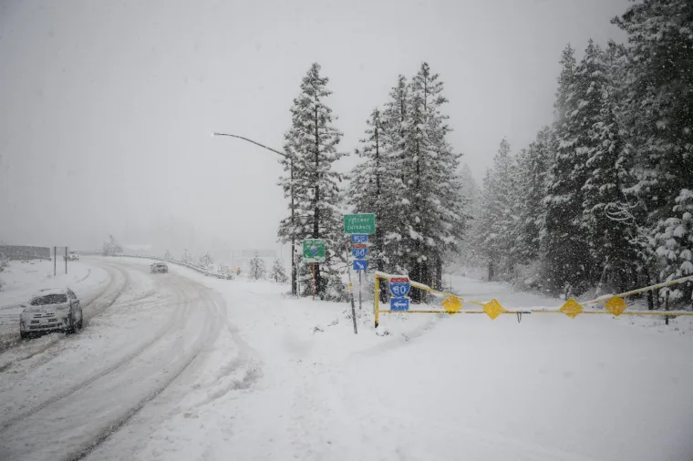 Probudili se okovani snijegom i pod vodom: Pogodio ih je fenomen 'atmosferske rijeke'